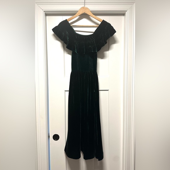 Hill House | Dresses | Green Velvet Nap Dress | Poshmark